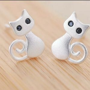 925 sterling silver cat stud earrings